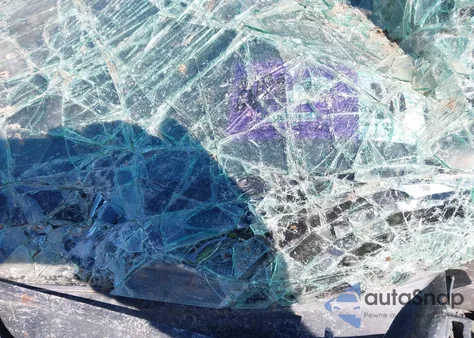 2014 Toyota Corolla Le Premium z USA, uszkodzony, nr VIN 2T1BURHE6EC145977